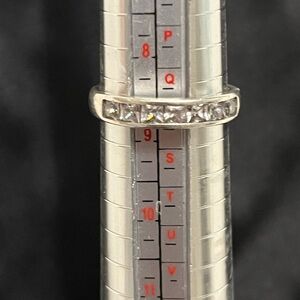 Brumar 925 Sterling Silver 8 Stone ring Size 8.75